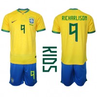 Maglie da calcio Brasile Richarlison #9 Prima Maglia Bambino Mondiali 2022 Manica Corta (+ Pantaloni corti)